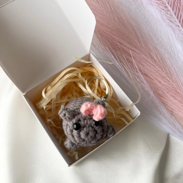 Nertas raktų pakabukas ,,Žiurkėnas”