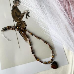 Vėrinys  ,,Brown heart"