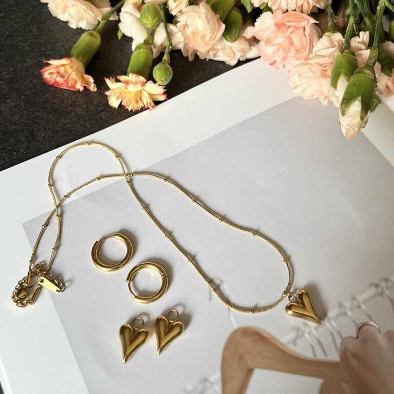 Papuošalų rinkinys ,,Meilė”