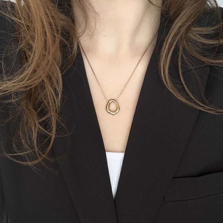 Kaklo papuošalas ,,Classy”