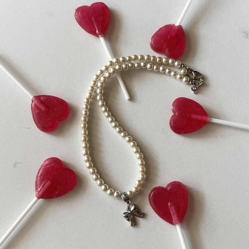 Perlinis vėrinys ,,Kaspinukas”