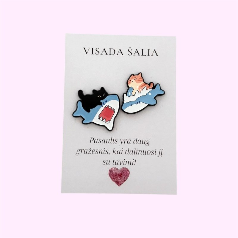 Derantys ženkliukai ,,Shark kitties”